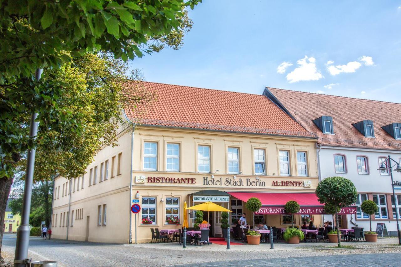 Hotel Stadt Berlin Jessen Экстерьер фото